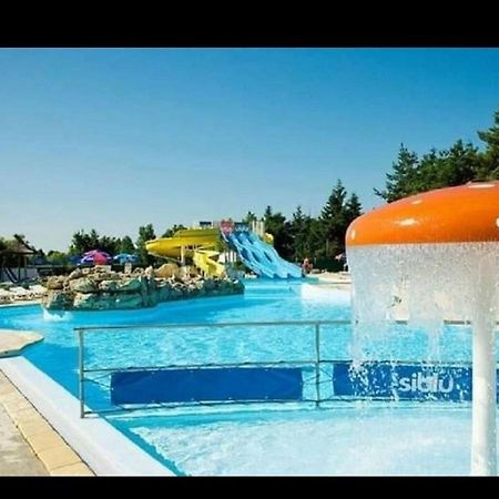 Assist' Mobil Home 397 - Mobil Home 3 Chambres 2 Salles De Bain , Au Calme Onzain Εξωτερικό φωτογραφία